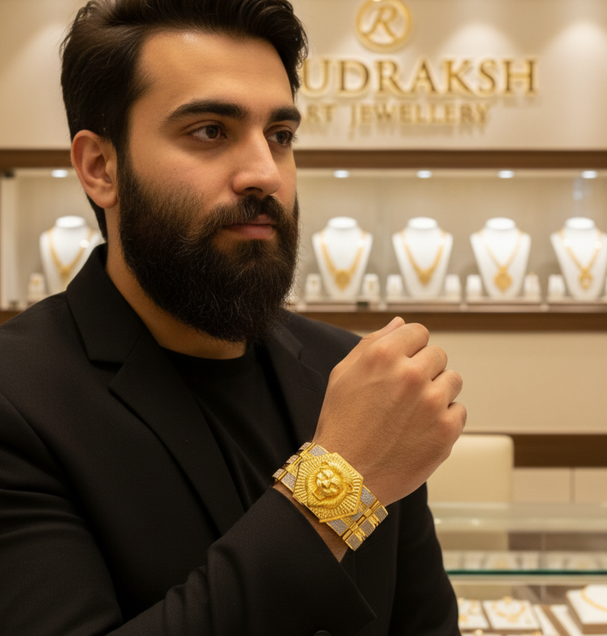 High Quality of men’s Fashion Lion 🦁 Logo High Micron Gold Pleted Bracelet BR-153