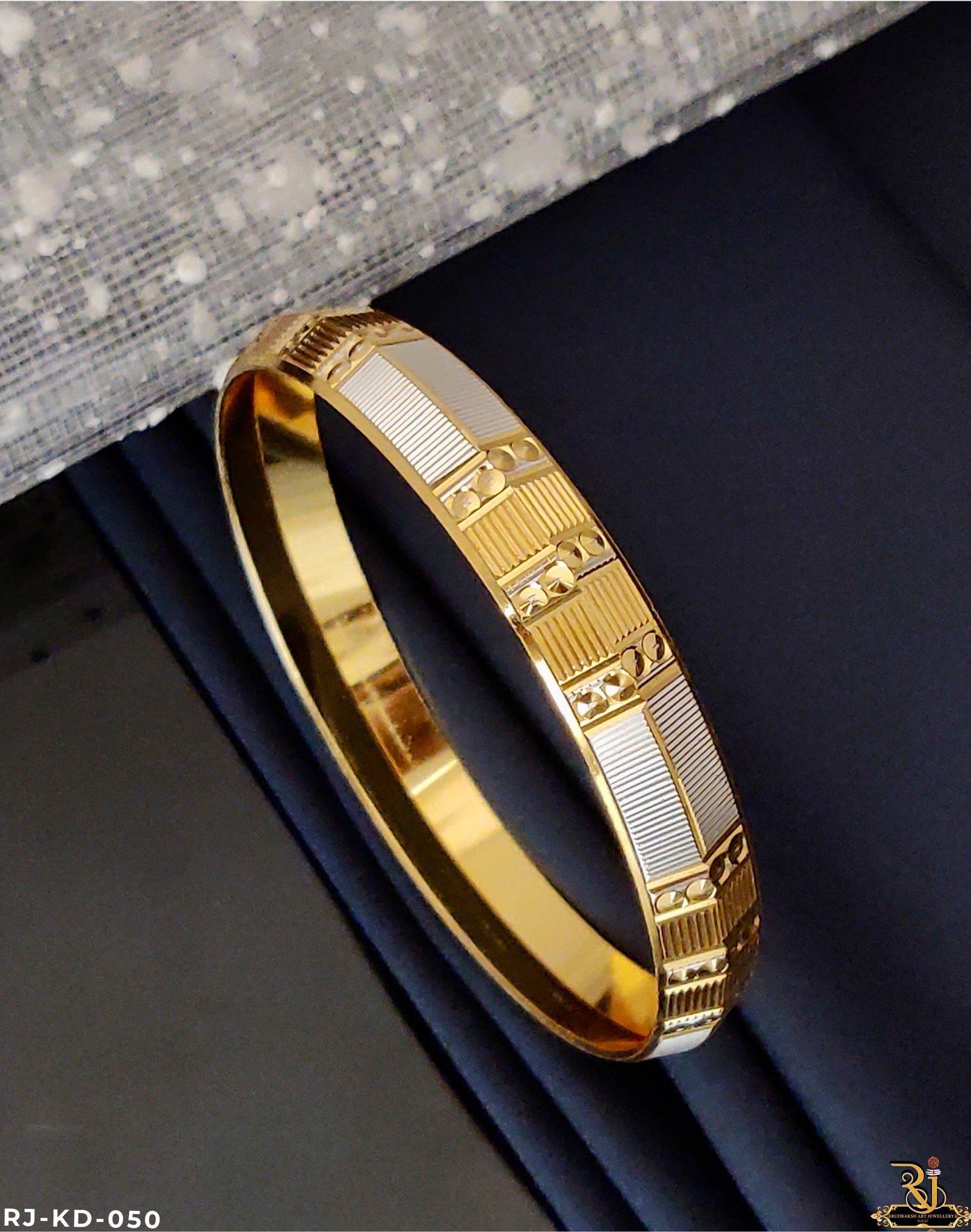 Chandi Kada Design For Men GOLD SILVER Tone Design Mens Fashion