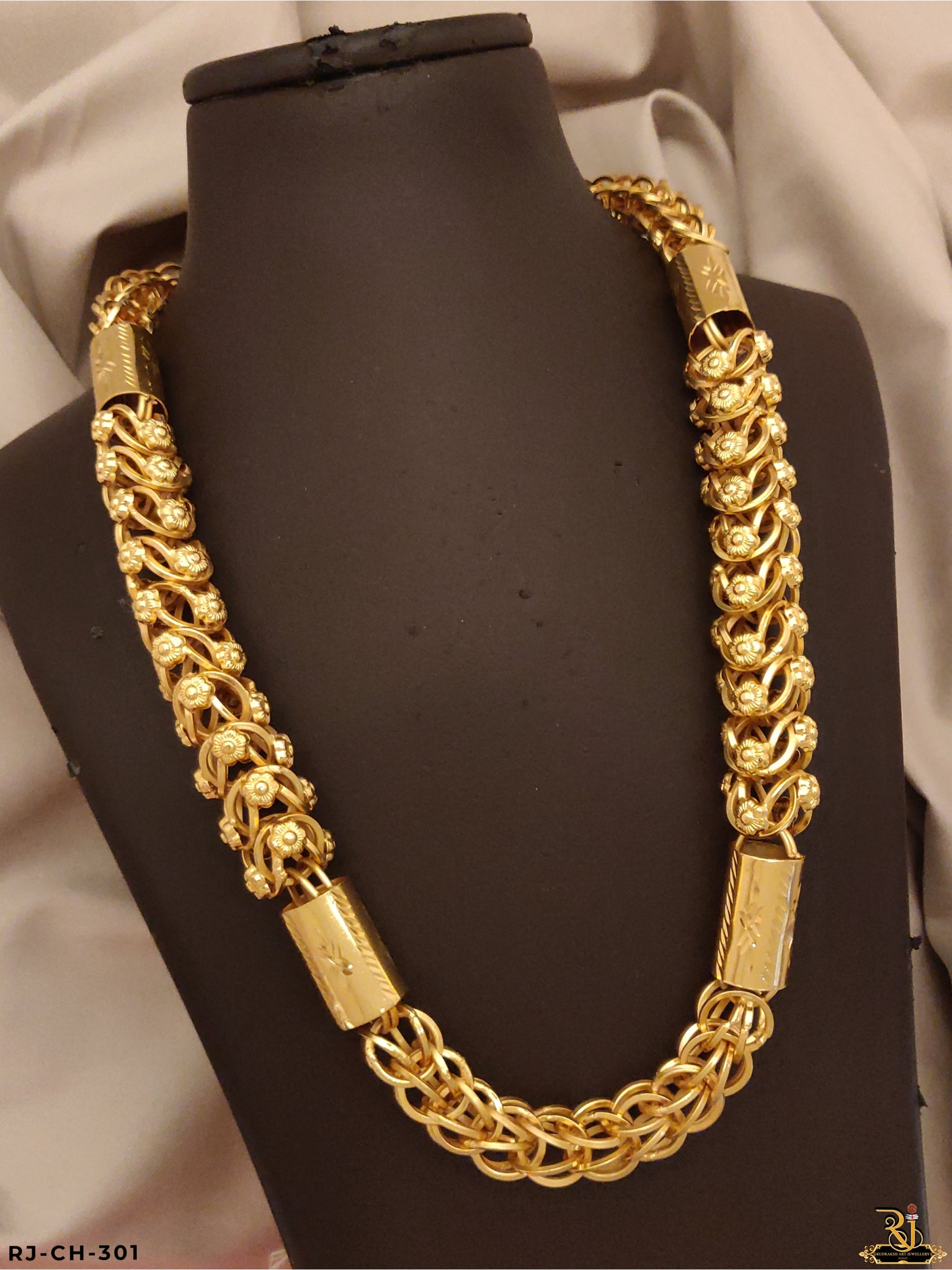 Maharaja Look Flower Design Big Gold Plated Chain For Men's-CH-301