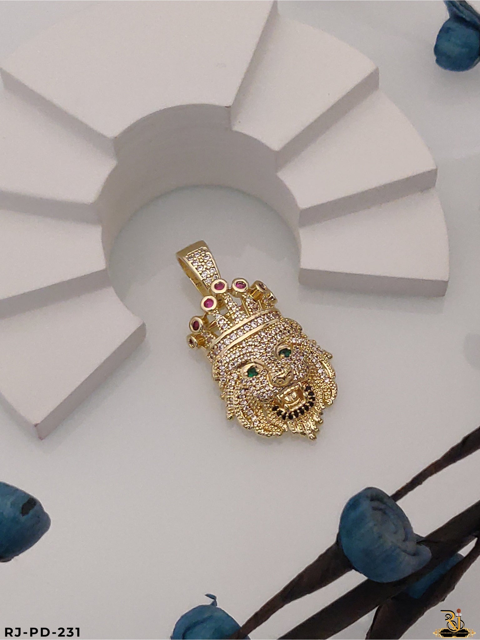 Exclusive the lion 🦁 King Hiphop Men’s Fashion Pendant PD-231