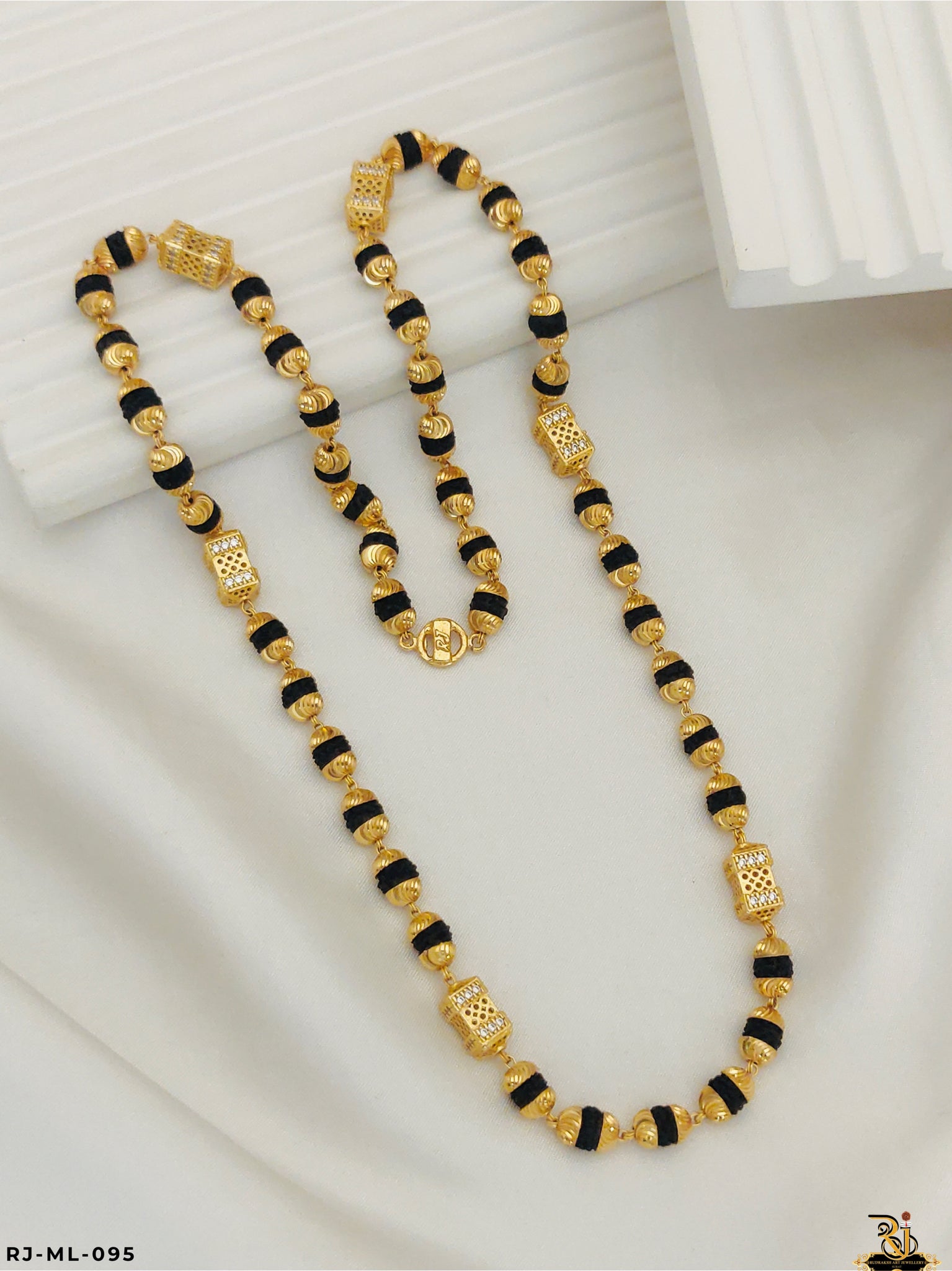 Luxurious Quality Diamond Panchmukhi Rudraksh Mala-ML-095