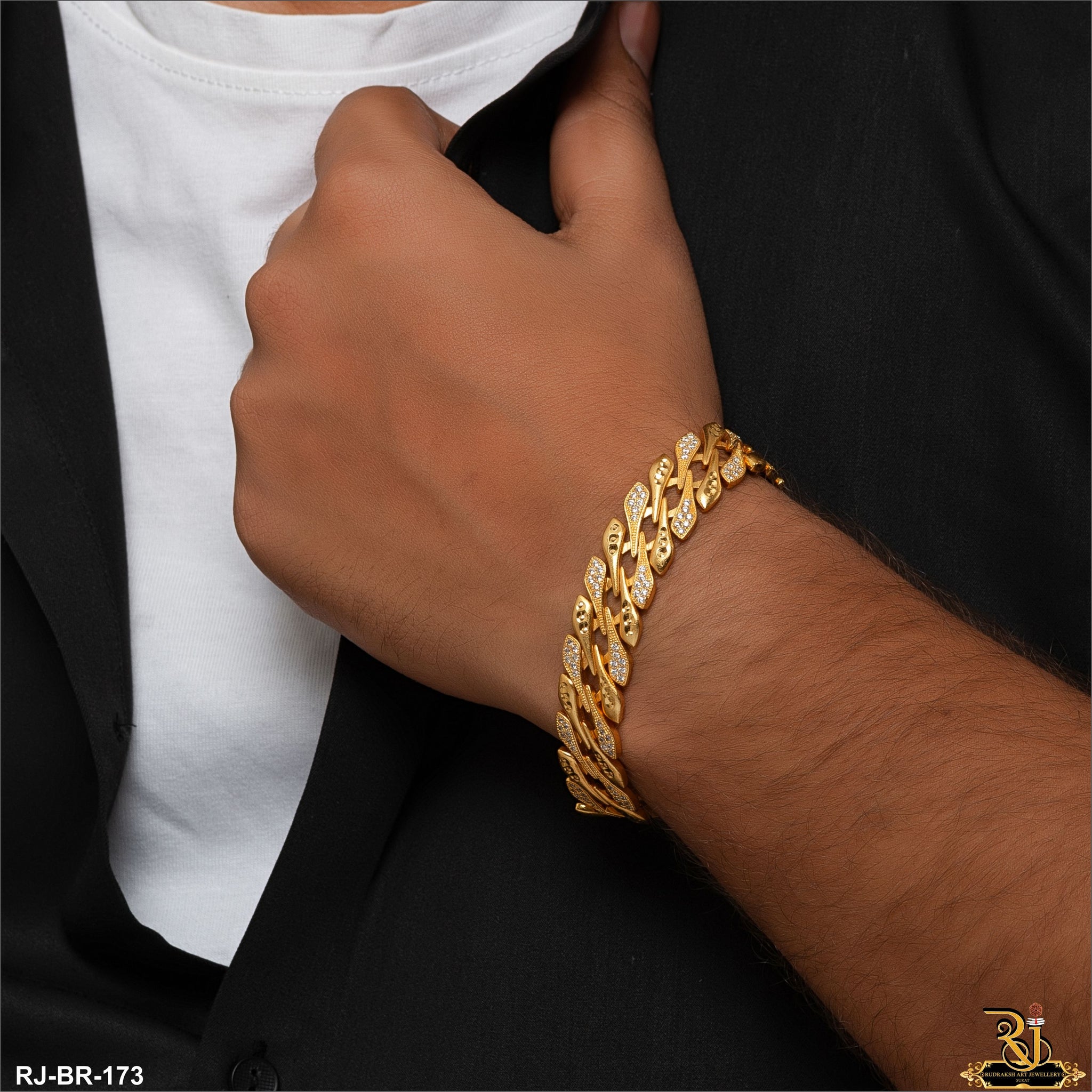 Excellent Design Excellent Design Gold Lookomg Diamond Bracelet for Men  BR-173