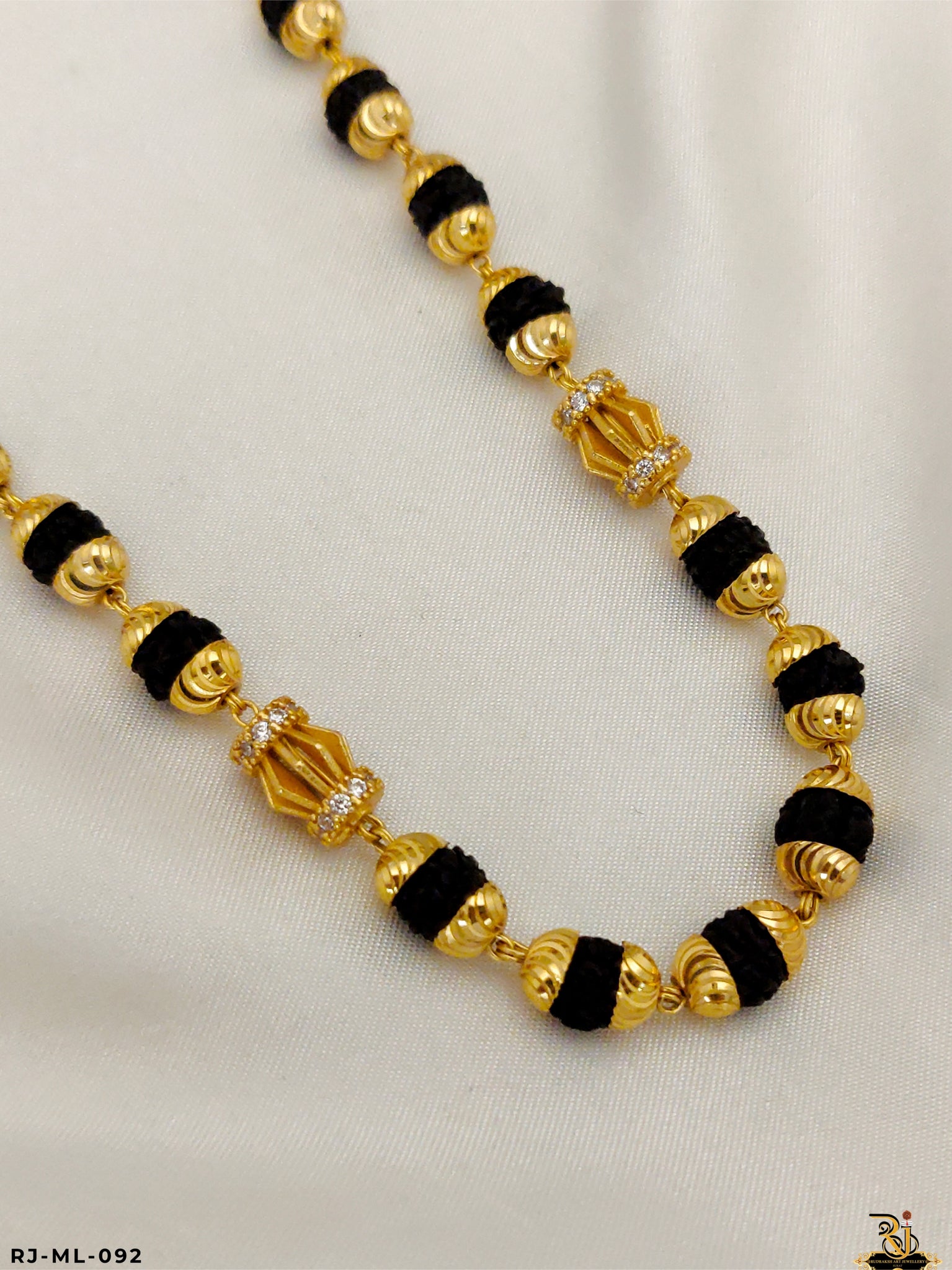Divya Panchmukhi Rudraksh Mala With Diamond Capsule for Men's-ML-092