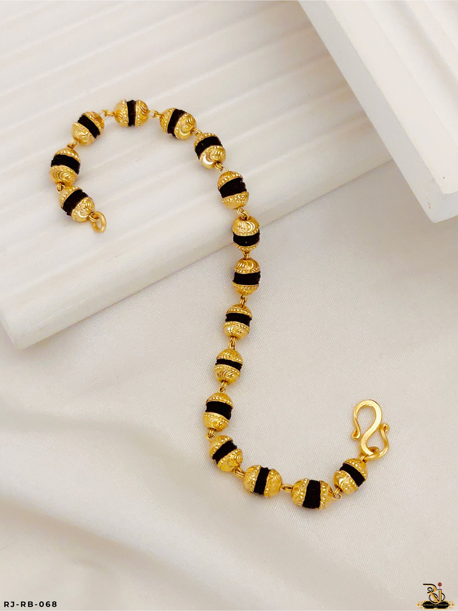 Power of Shiva – Gold Pleted 5 Face (Mukhi) Rudraksha Bracelet RB-068