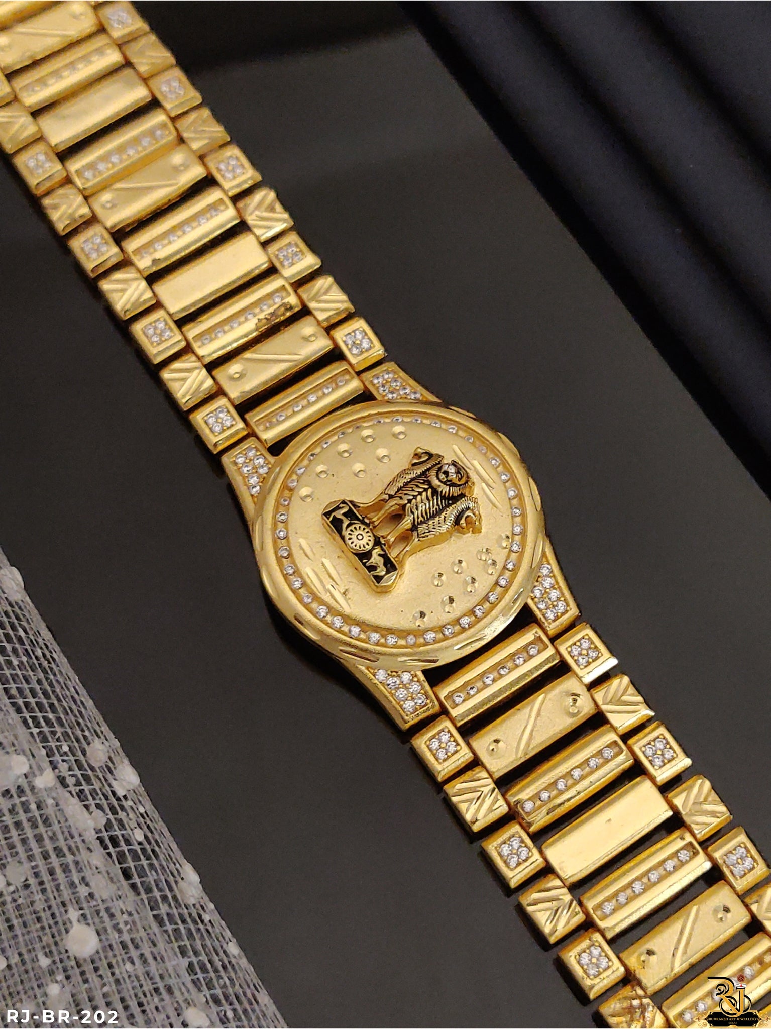 Mesmerizing Ashok Stambh Gold Plated Bracelet For Men's-BR-202
