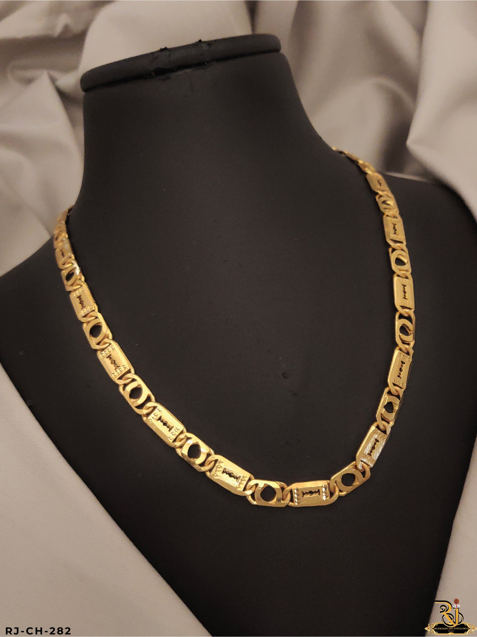 The Royal and mesmerizing Biscuit Design Gold Plated chain for men's-CH-282