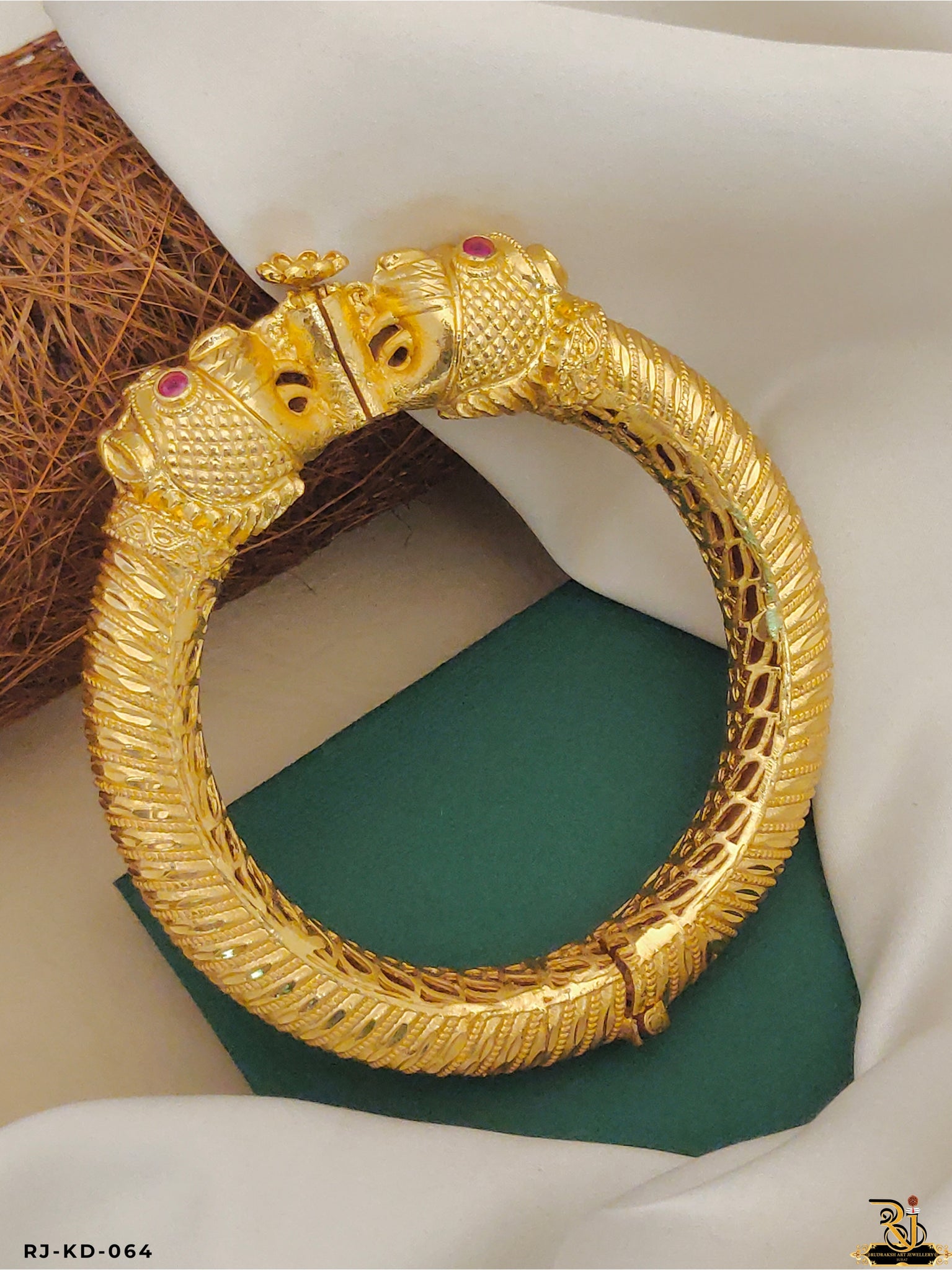 Hyderabadi most Luxurios Tiger Face kada for men's- KD-064