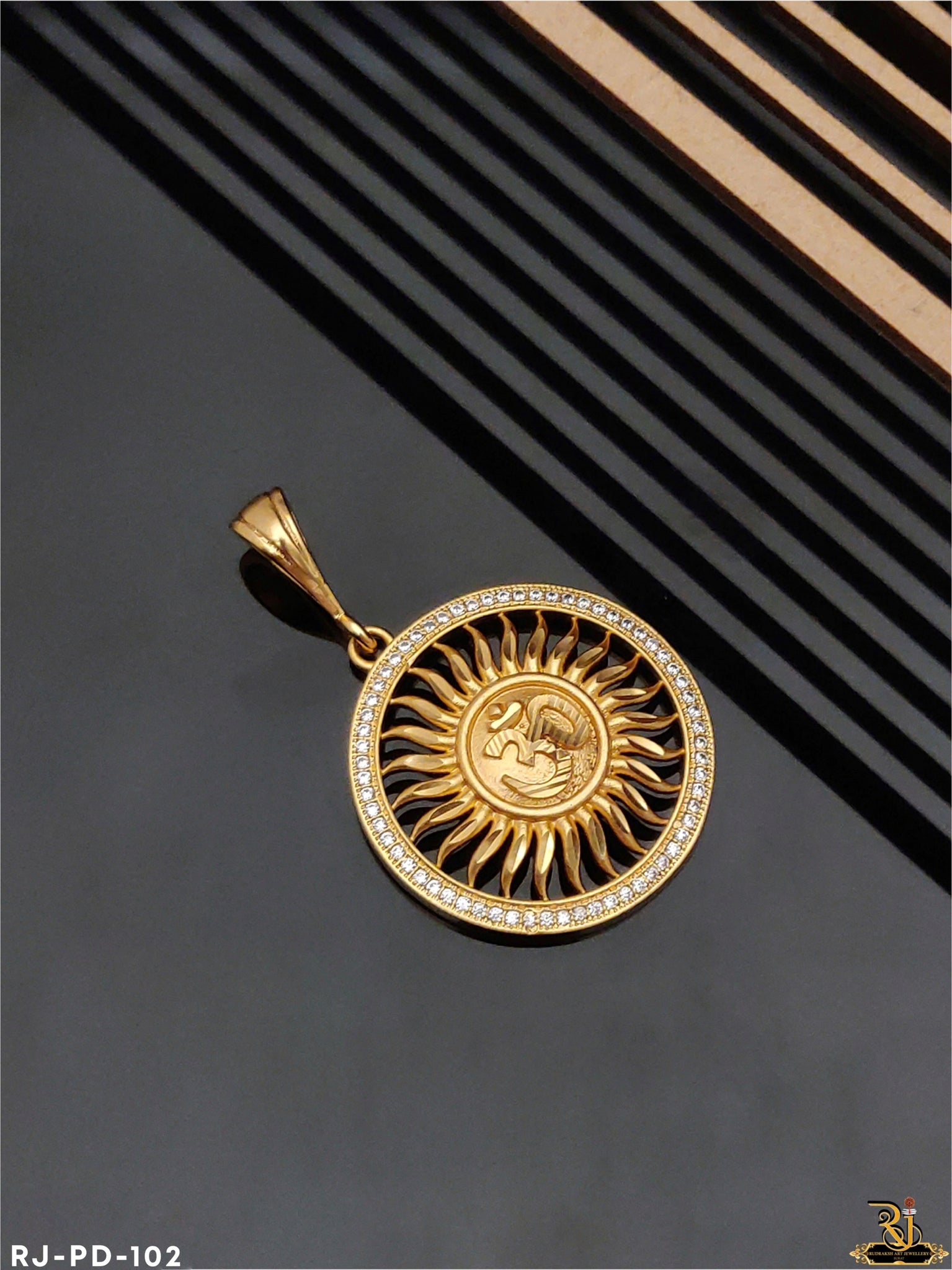 High Gold Sun Rays Om Design Diamond RIng Pendant -PD-102