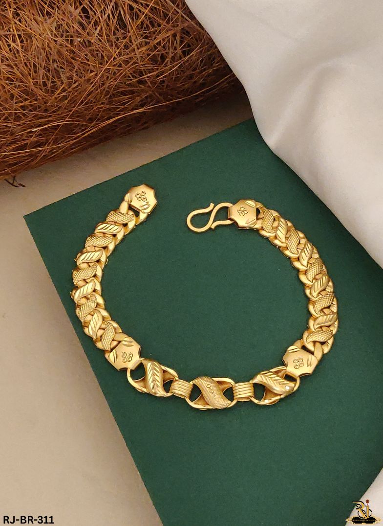 Attractive Pokal Leaf Design Gold Plated Bracelet For Men's-BR-311