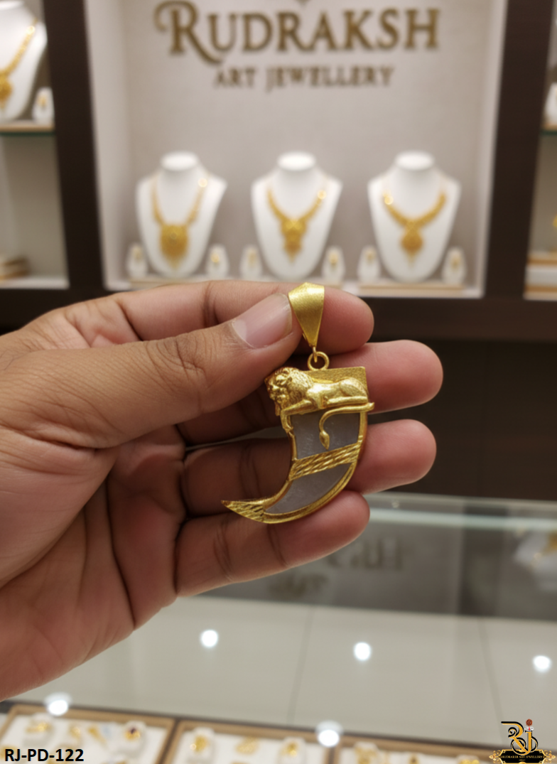 Superior Design Lion Logo artificial Nail Pendant PD-122