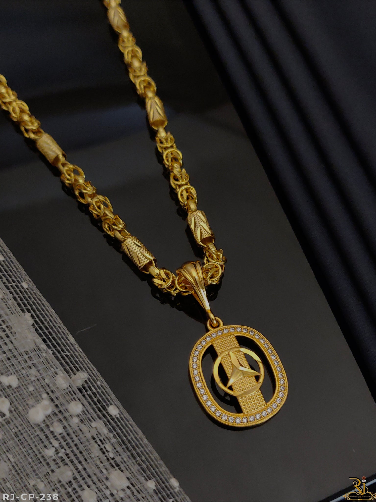 Nice design looking gold plated chain with Mercedes logo chain with pendant combo CP238