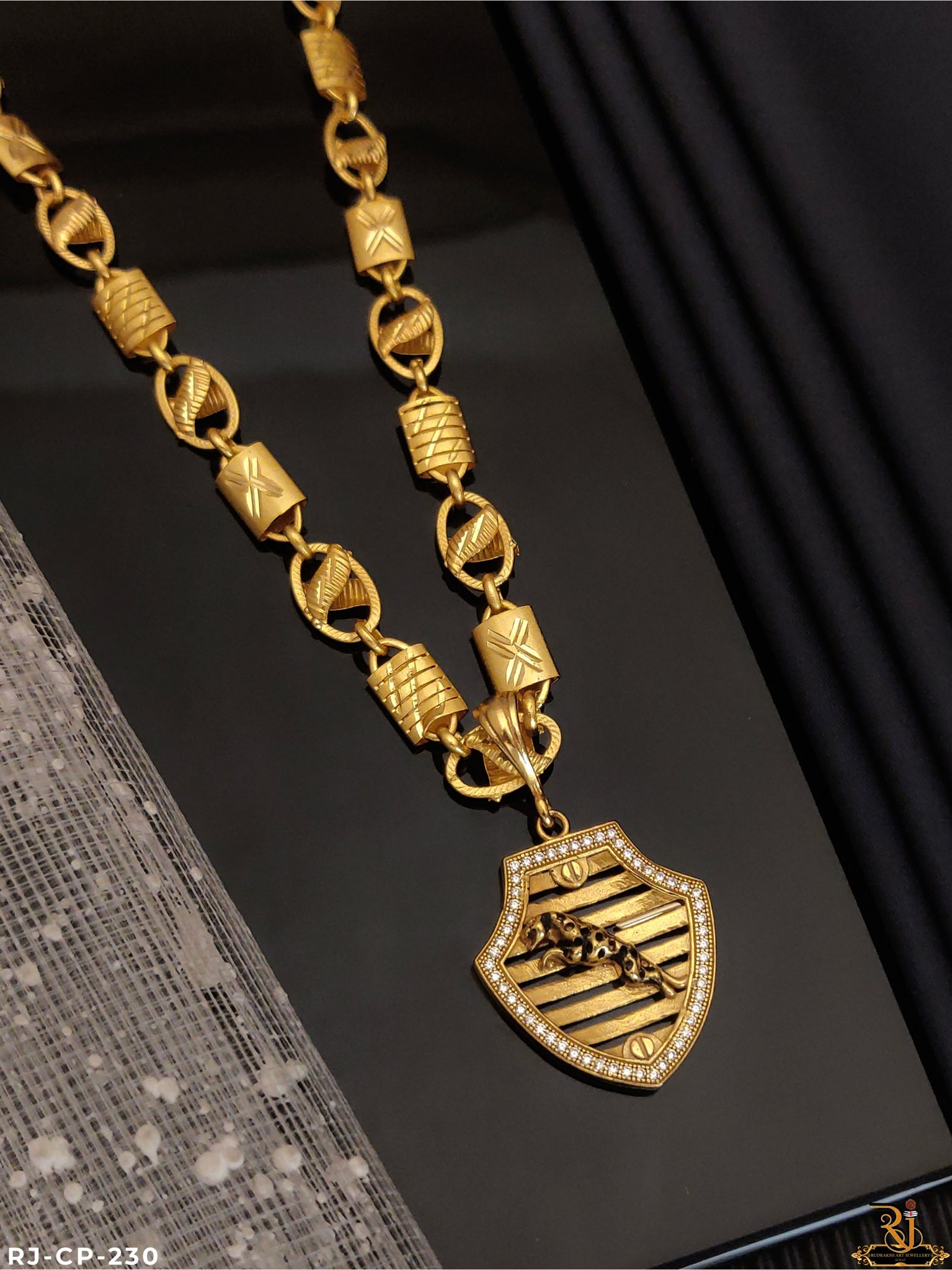 Funky R Gold Chain Funky design gold chain with Jaguar logo new design pendant CP-230 ...