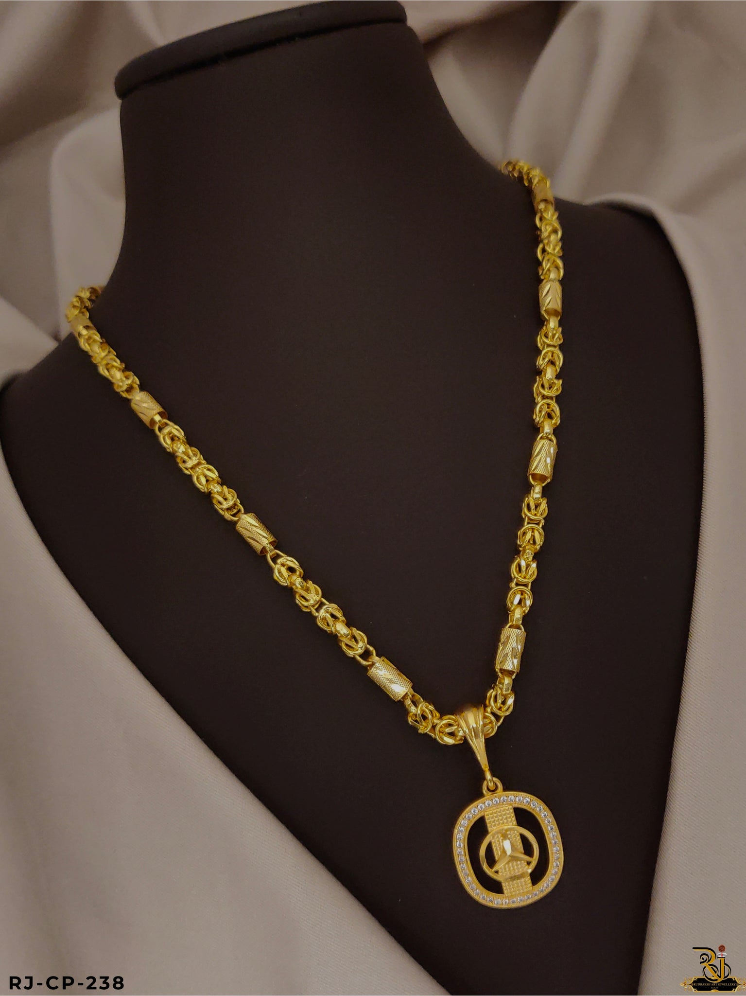 Nice design looking gold plated chain with Mercedes logo chain with pendant combo CP238