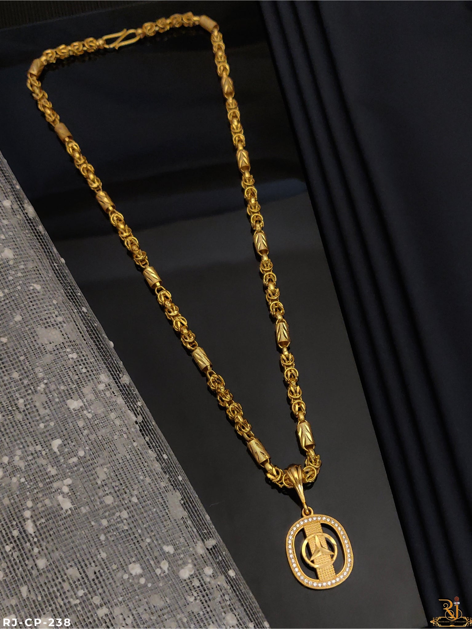 Nice design looking gold plated chain with Mercedes logo chain with pendant combo CP238