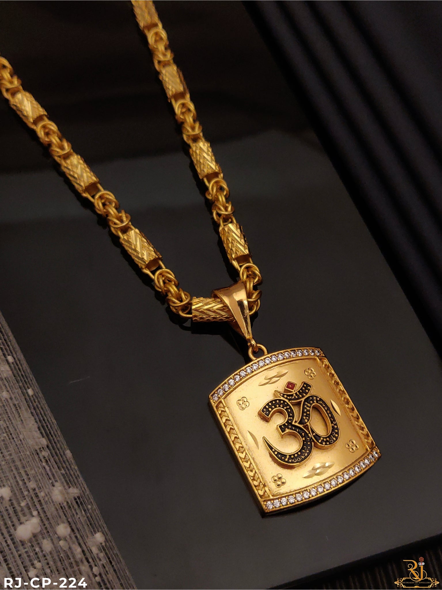 High finishing of gold plated Om pendant combo chain CP-224