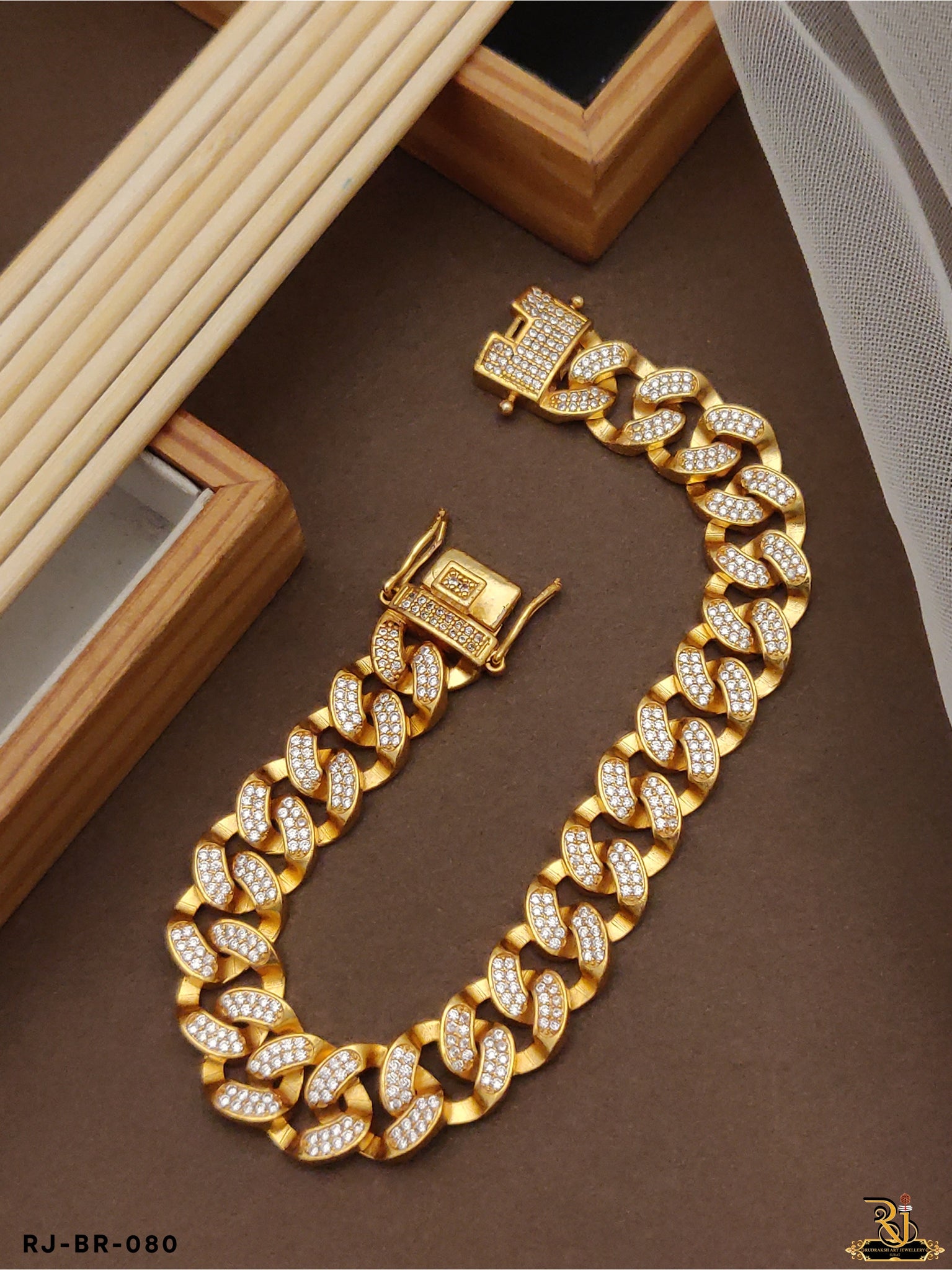 Classy Gold Plated Cuban Bracelet for Men-1 BR-080