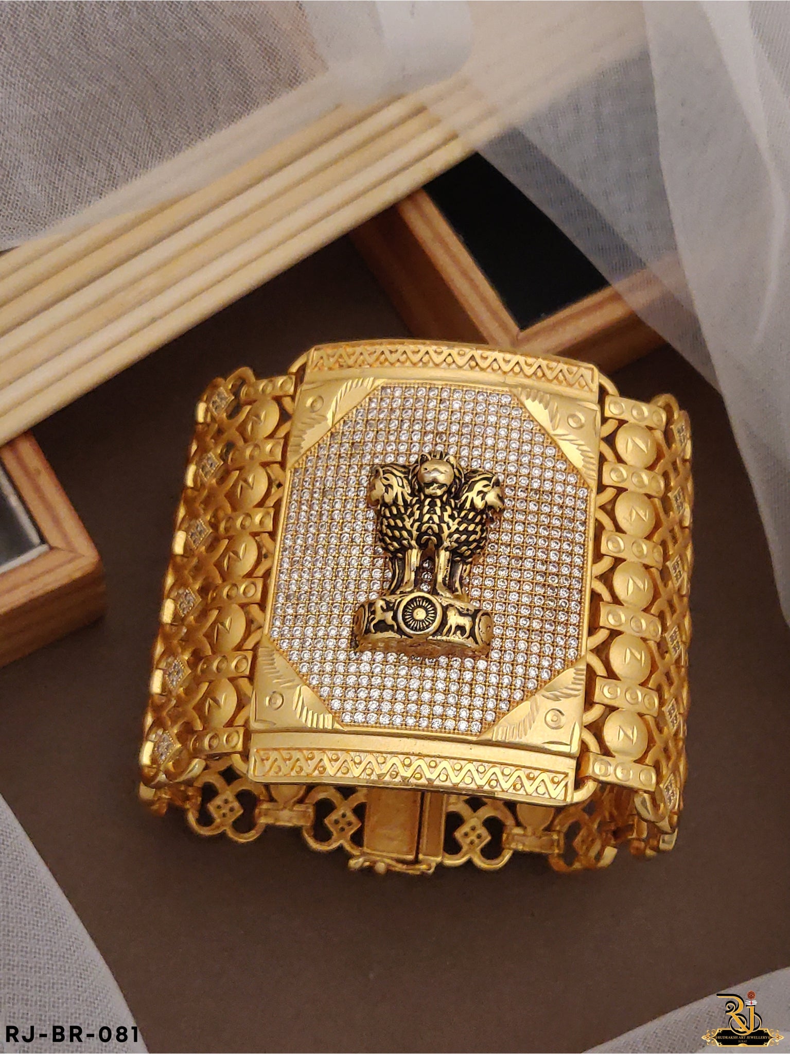 Retailer of 22kt/916 yellow gold stately ashok stambh ring for men |  Jewelxy - 125044