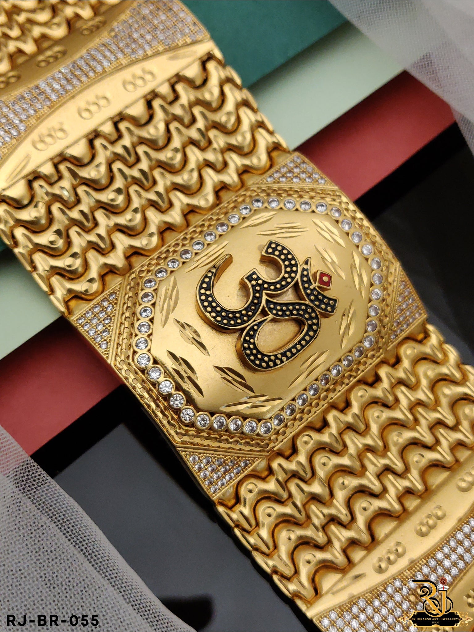 Buy Memoir Gold plated Brass Interlinked 50Gms heavy silky smooth Bracelet  for Men Women Men jewellery at Amazon.in