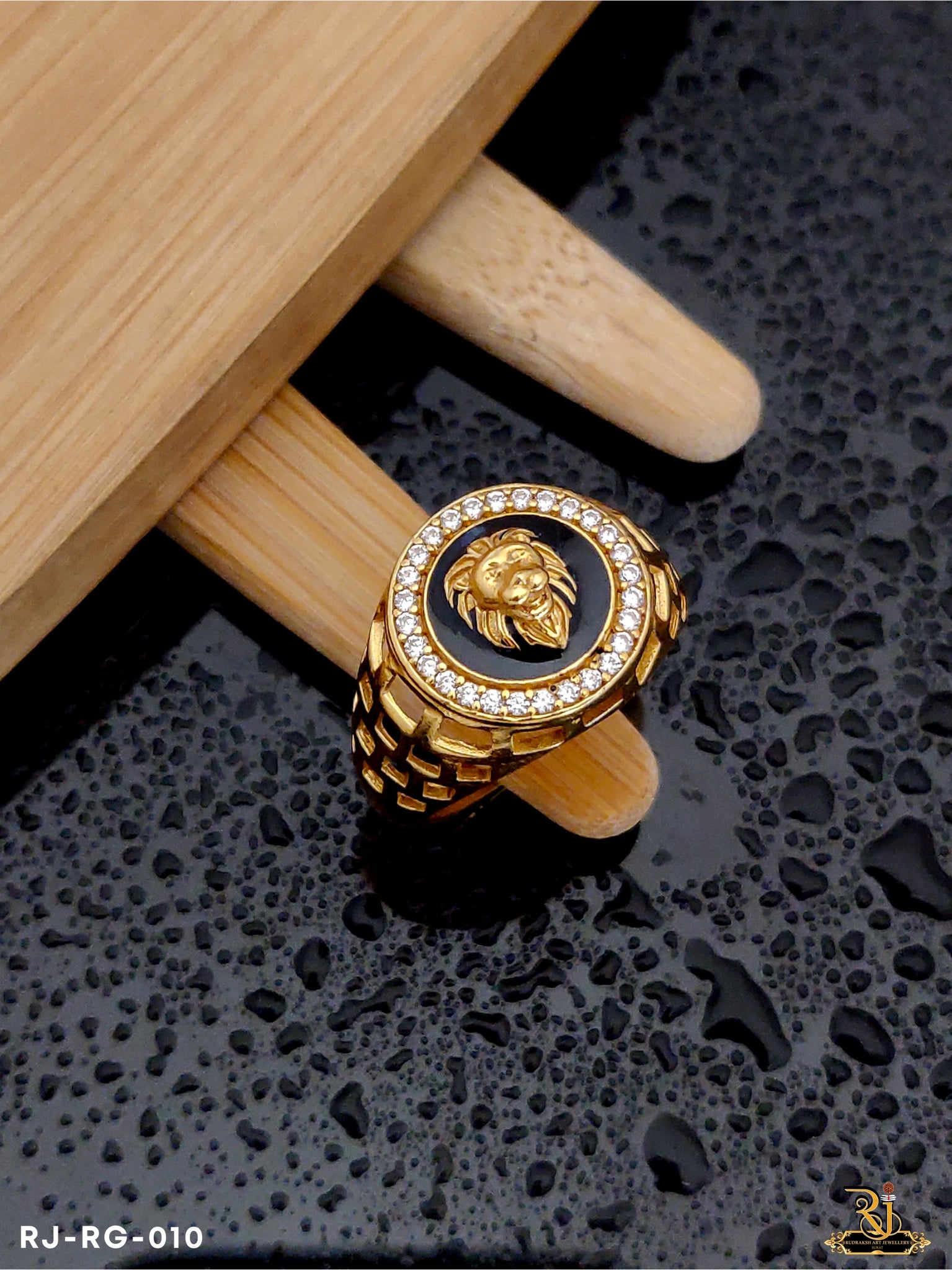 Exclusive Lion Logo Design with Diamond Ring for Men RG-010