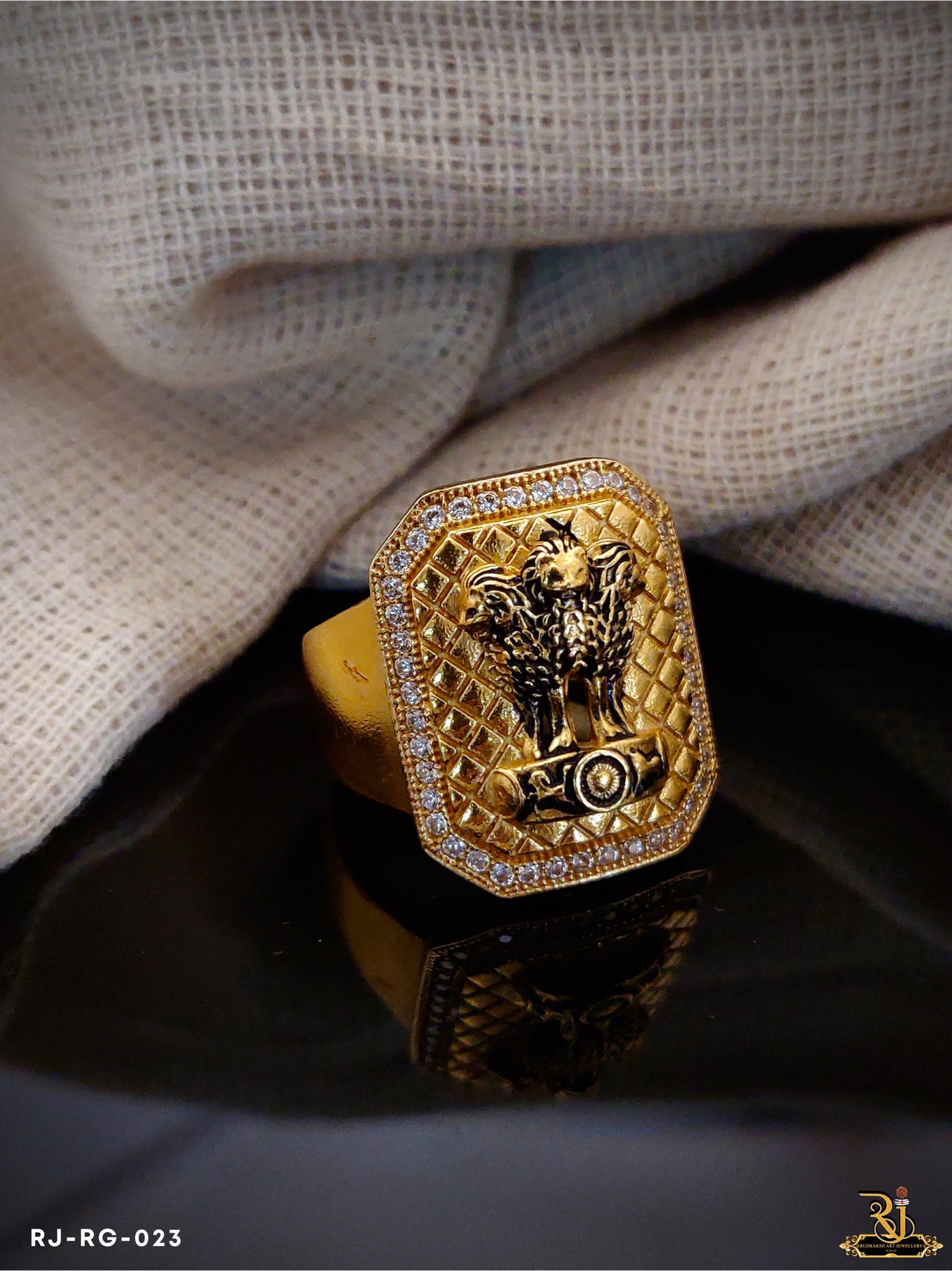 Buy quality 22kt Gold Dull Polish Ashok Stambh ring for Men in Ahmedabad