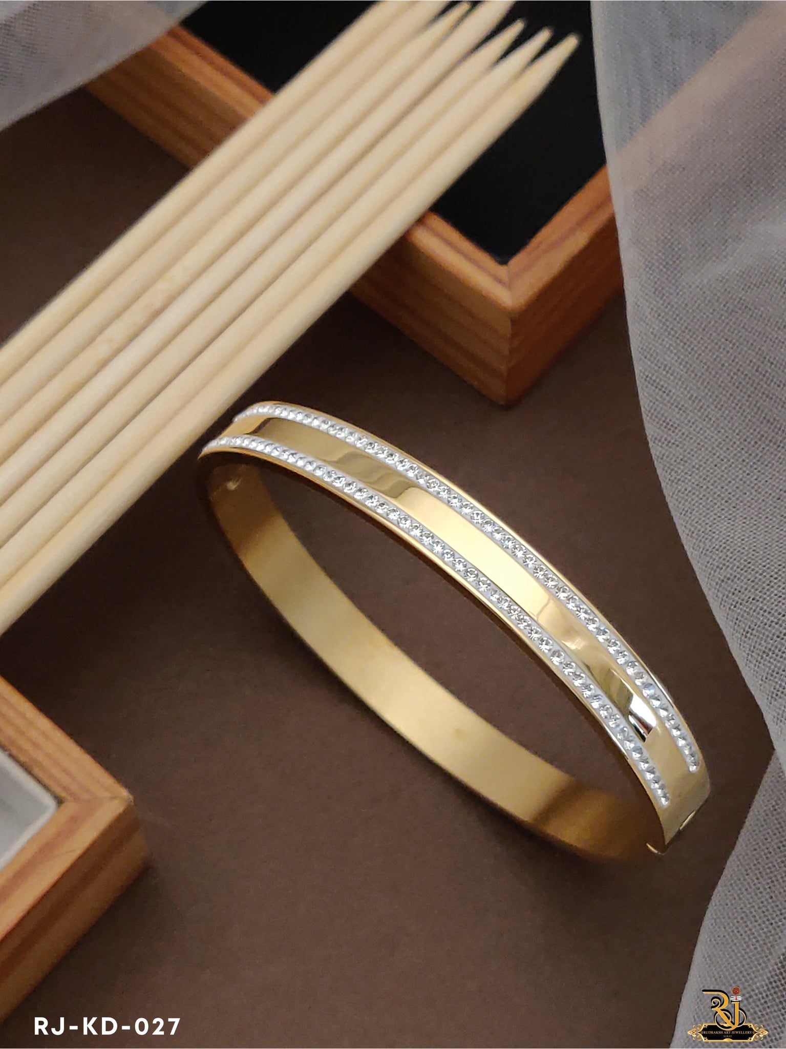 Gents diamond kada designs Clearance