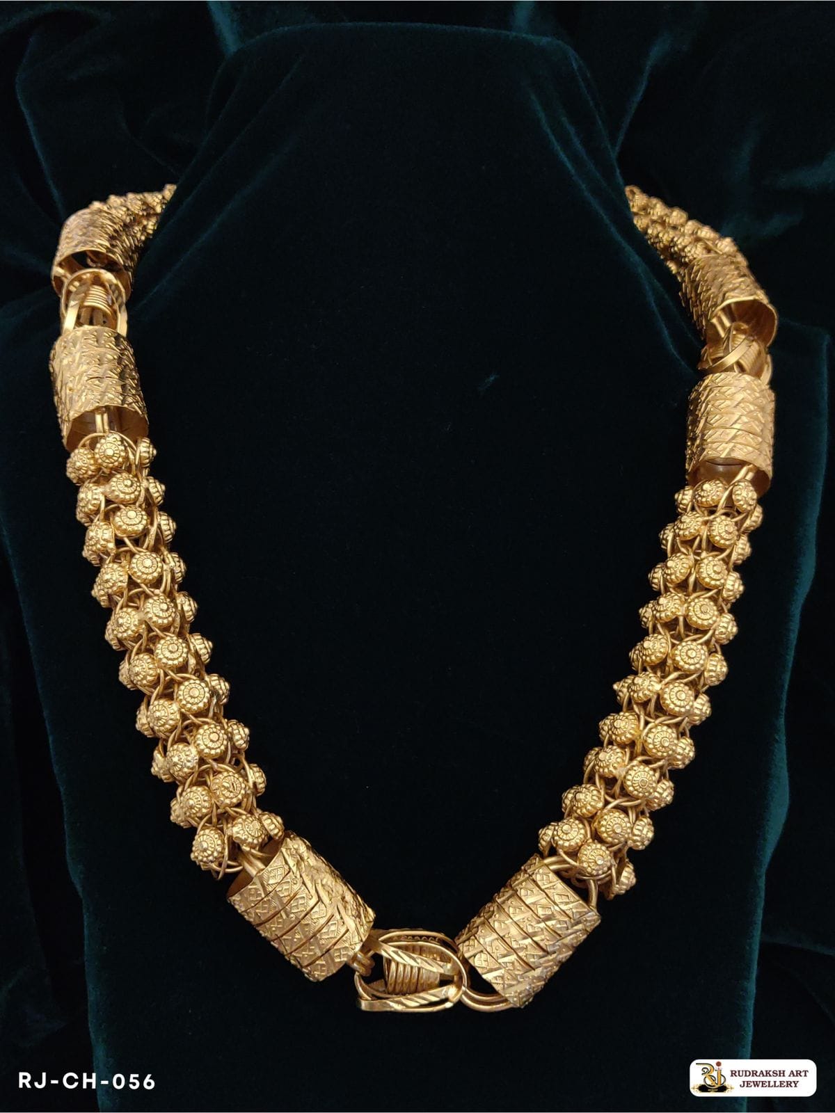 Jumbo Rajwadi Cape with Spring Chain for Men Rudraksh Art Jewellery