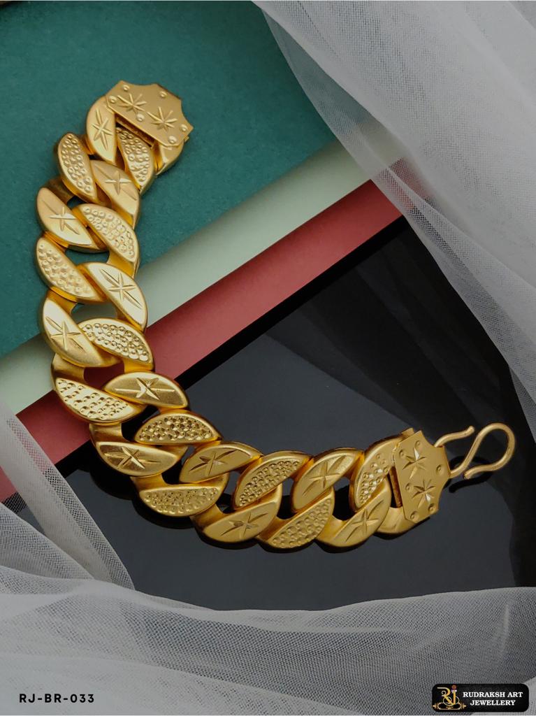Bracelets: Buy Gold & Diamond Bracelet for Men & Women Online | Tanishq