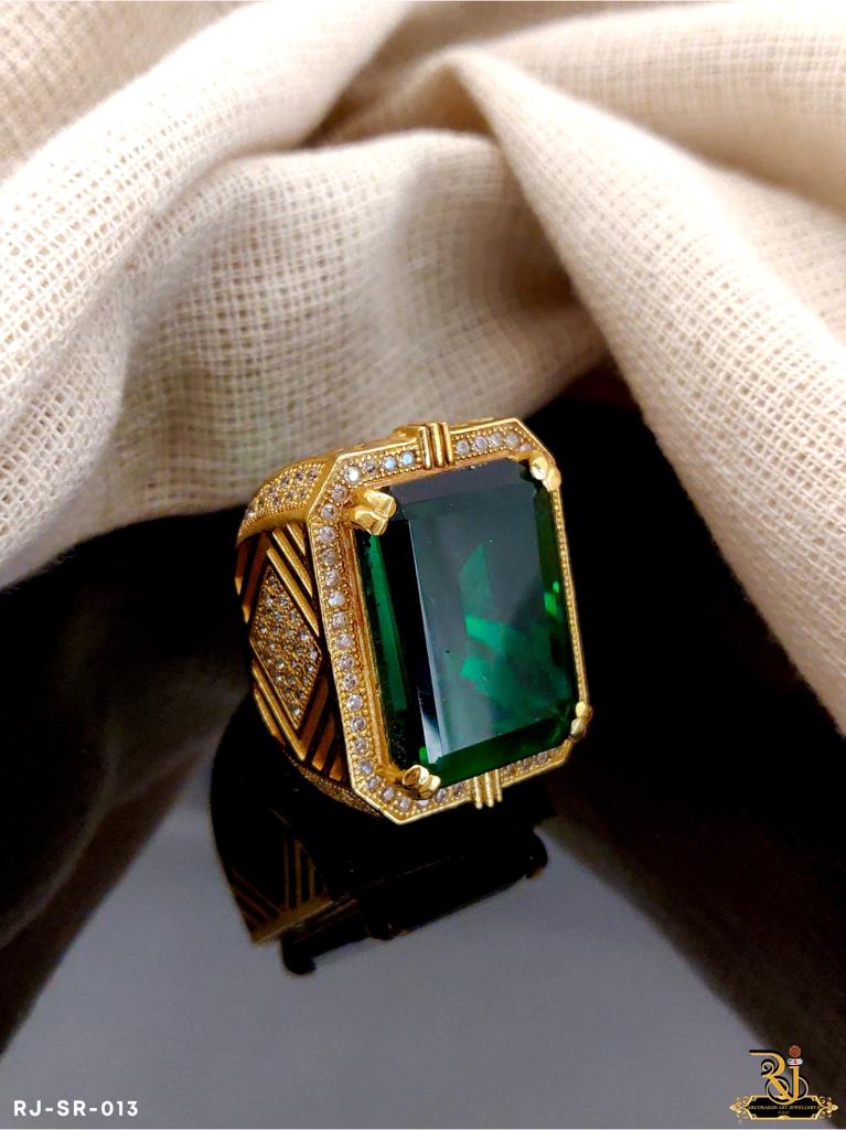 Benefits Of Wearing Emerald Gemstone For Men