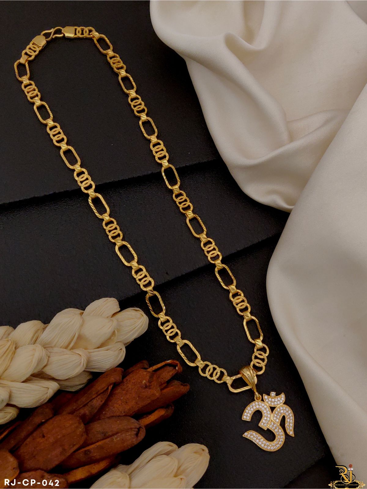 Stunning CNC Micro Gold Chain with Om Pendant CP-042